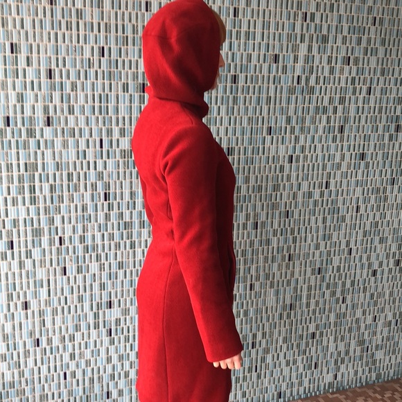 Red Winter Wool Coat with Hood - Picture 8 of 14